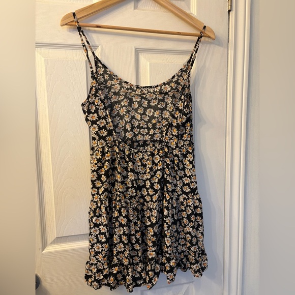 Brandy Melville Jada dress daisy print mini one size adjustable strap - Picture 3 of 9